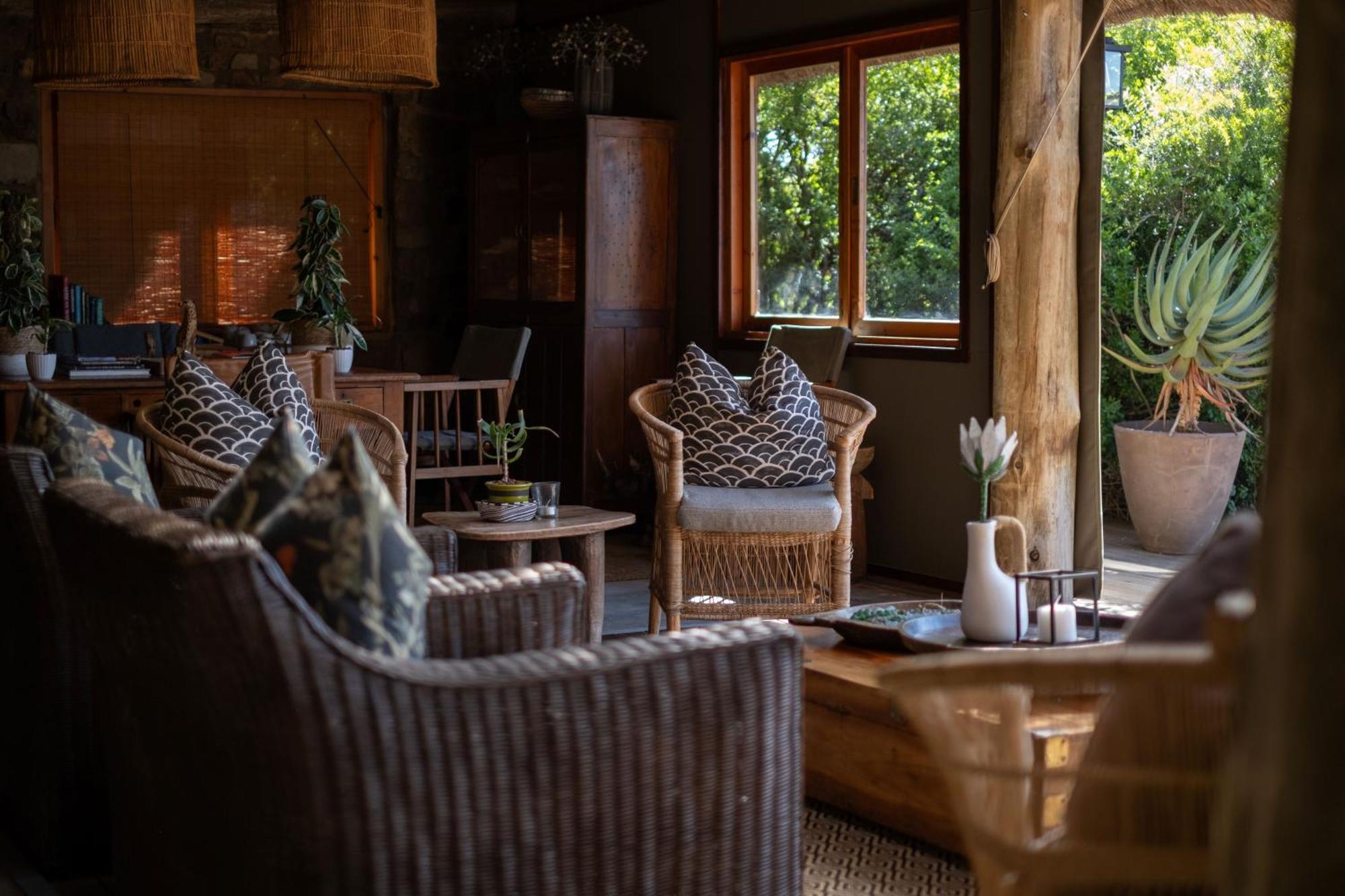 Hillsnek Safari Camp - Amakhala Game Reserve Eksteriør billede
